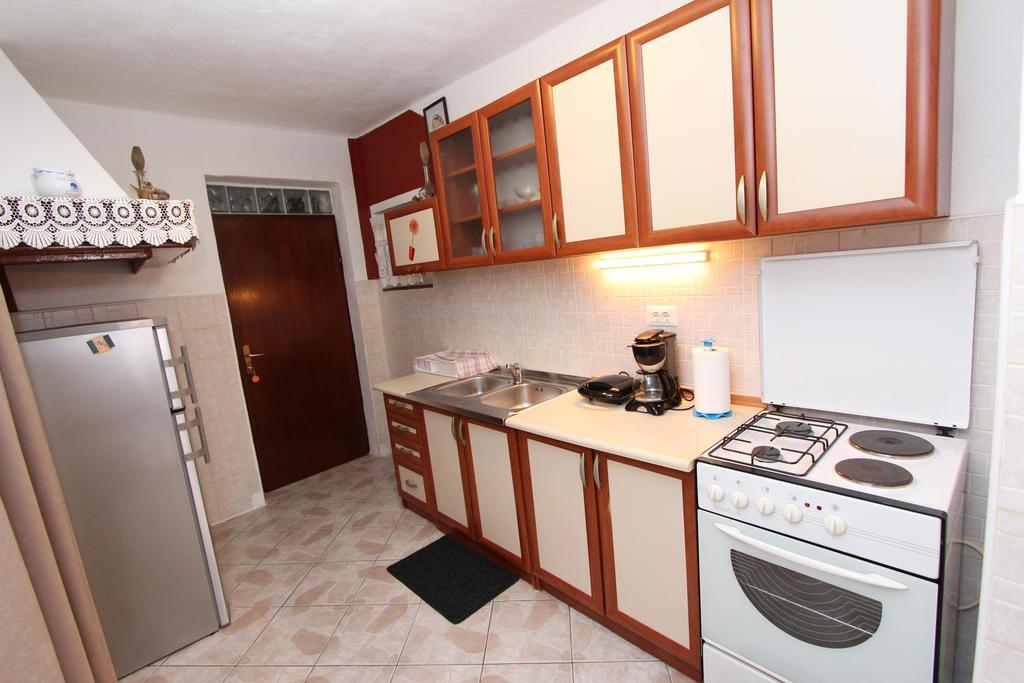 Apartment Alba Rovinj Exterior photo